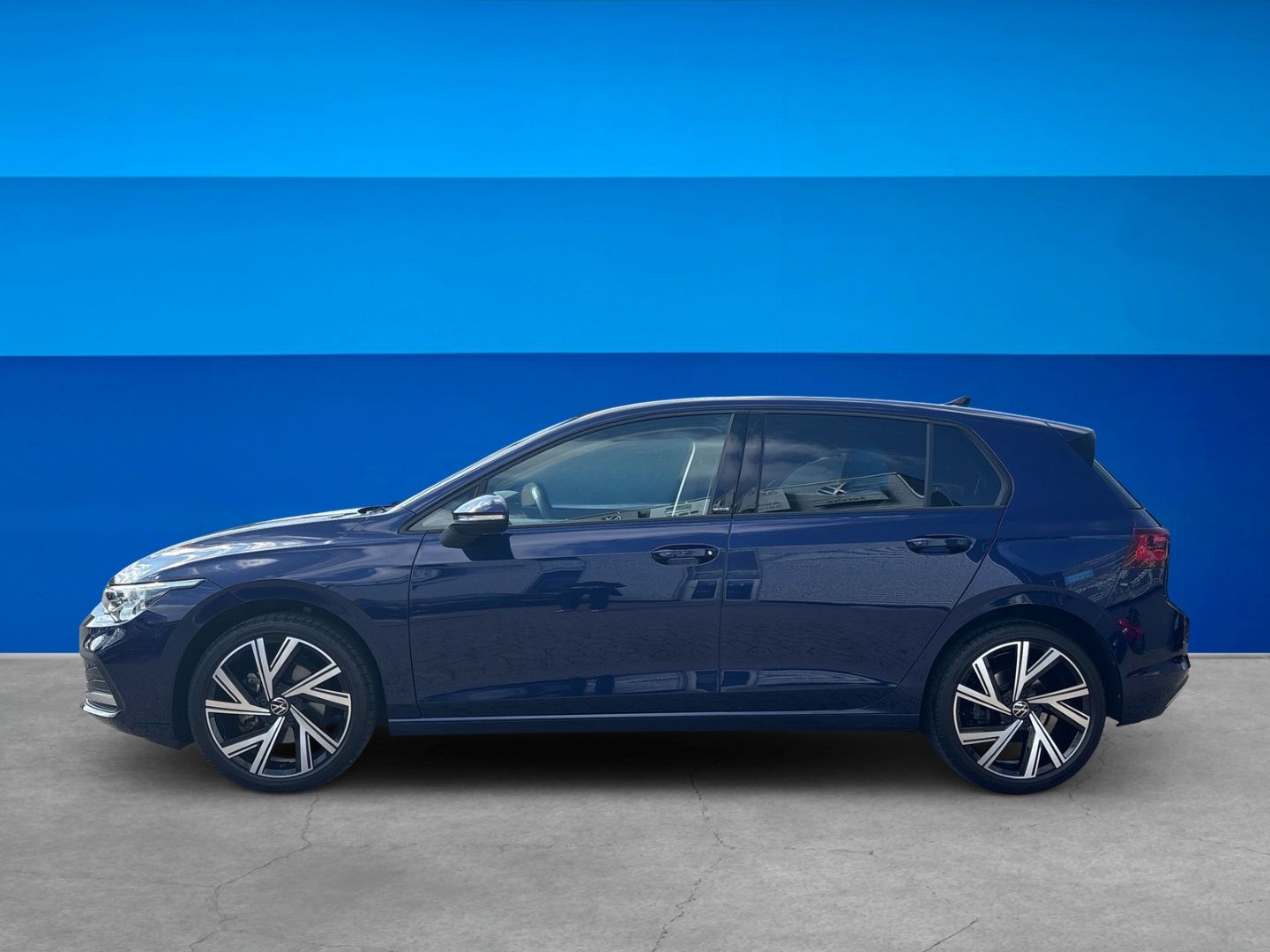 Fahrzeugabbildung Volkswagen Golf VIII 1.5 TSI SHZ PDC CarPlay ACC
