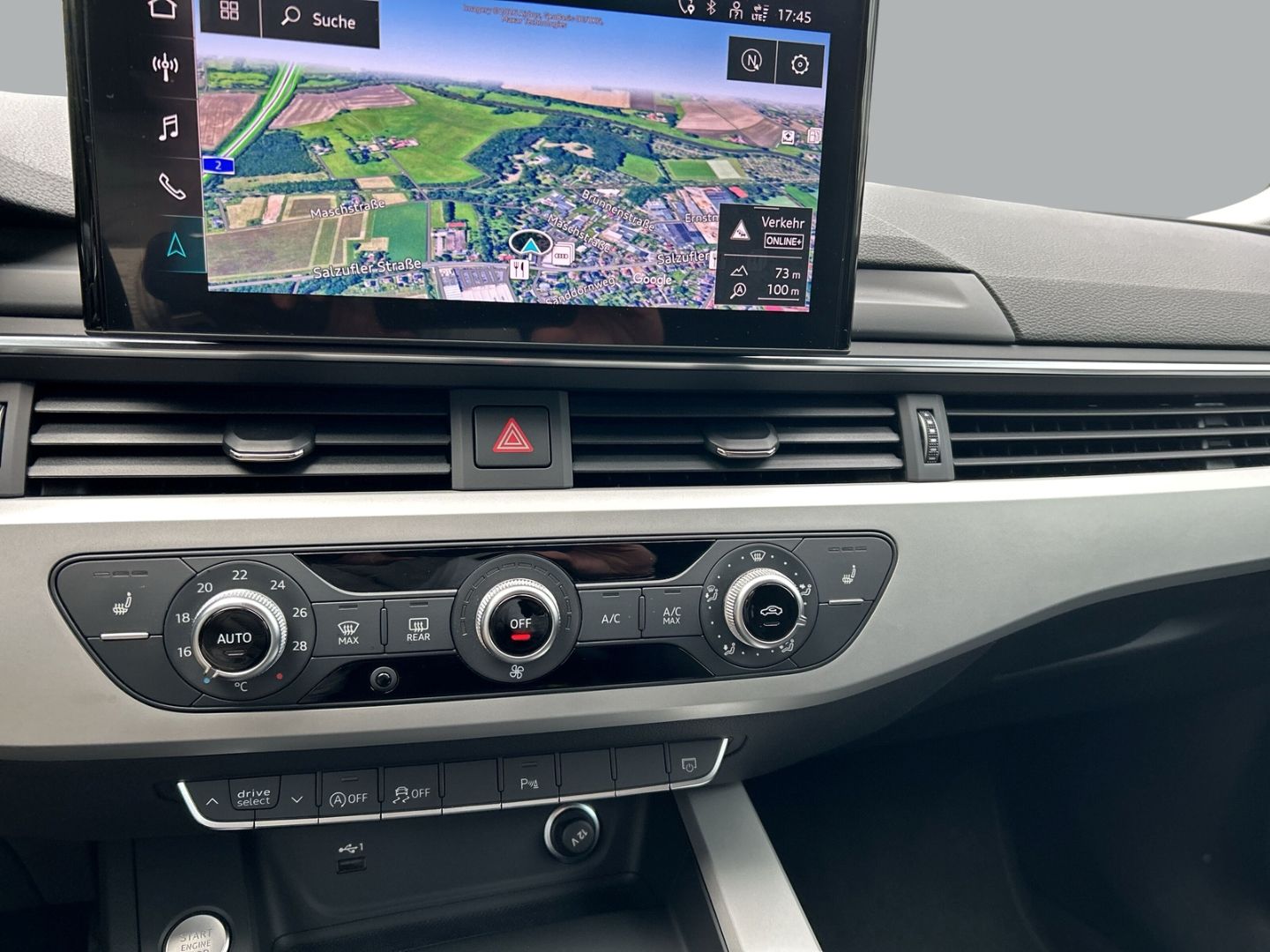 Fahrzeugabbildung Audi A4 AVANT 35 TDI LED+NAVI+PDC+ASSISTENZSY+KAMERA