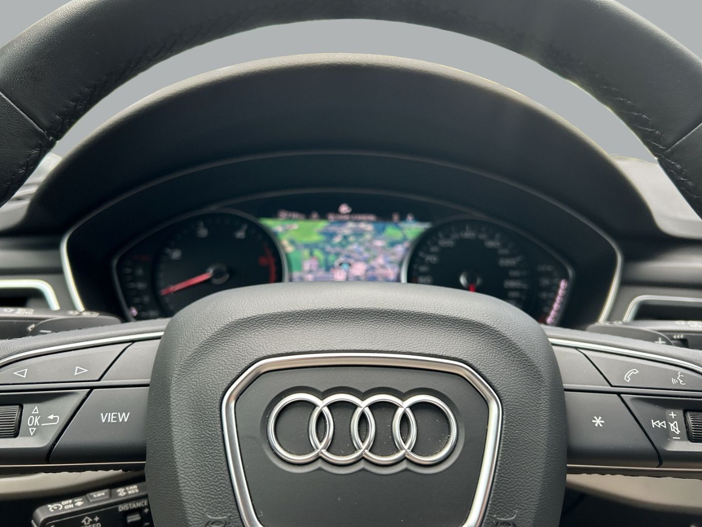 Fahrzeugabbildung Audi A4 AVANT 35 TDI LED+NAVI+PDC+ASSISTENZSY+KAMERA