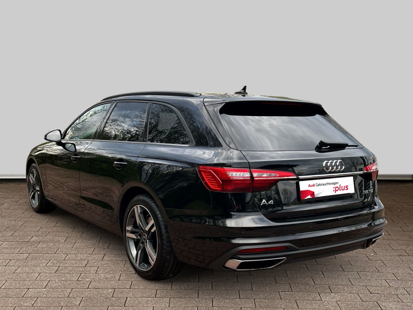 Fahrzeugabbildung Audi A4 AVANT 35 TDI LED+NAVI+PDC+ASSISTENZSY+KAMERA
