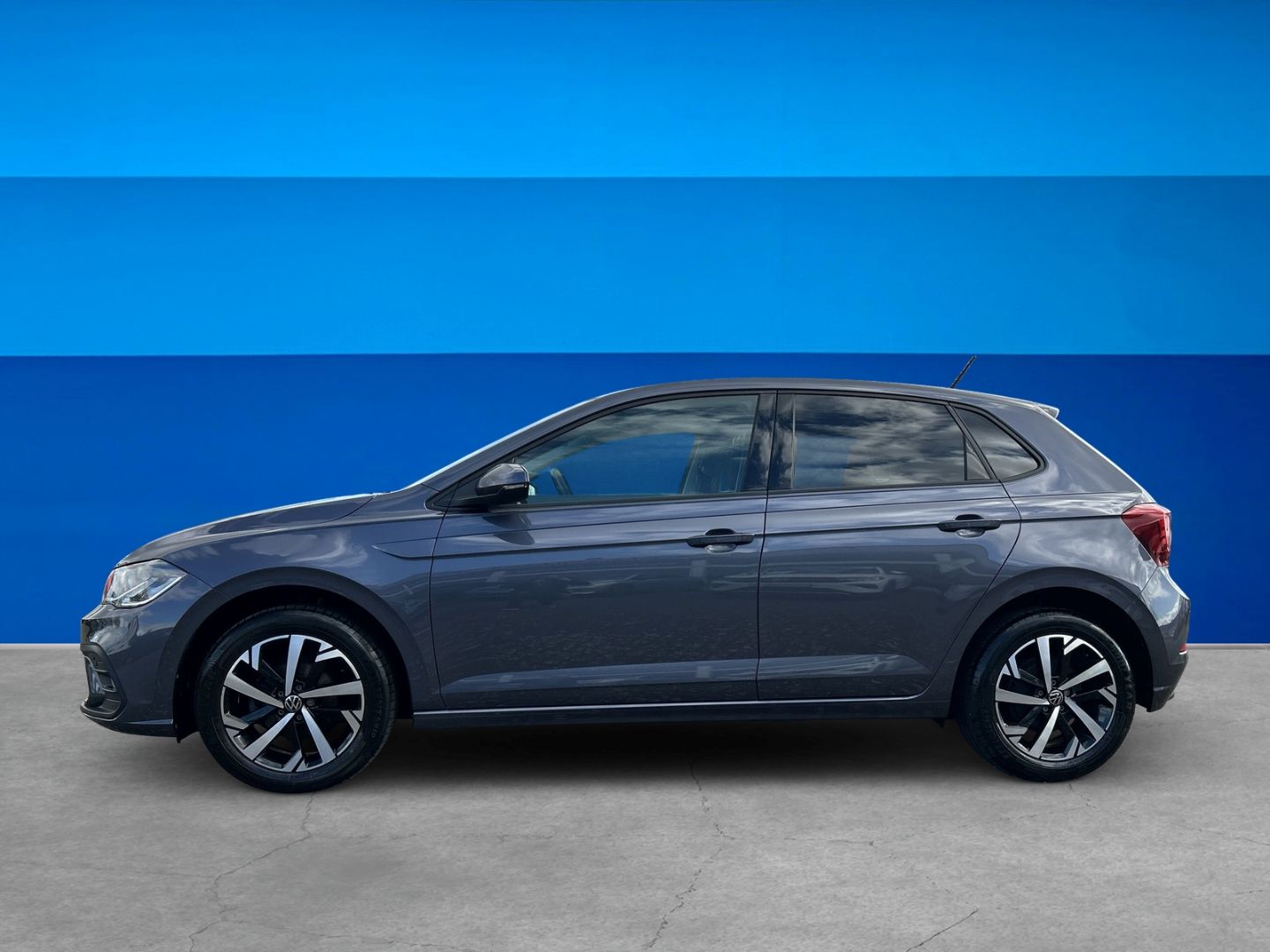 Fahrzeugabbildung Volkswagen Polo VI 1.0 TSI Life Navi Digitales Cockpit LED