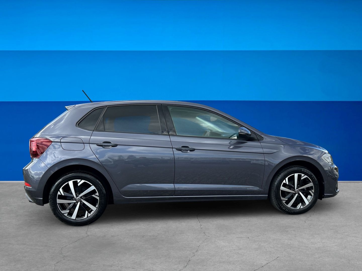 Fahrzeugabbildung Volkswagen Polo VI 1.0 TSI Life Navi Digitales Cockpit LED