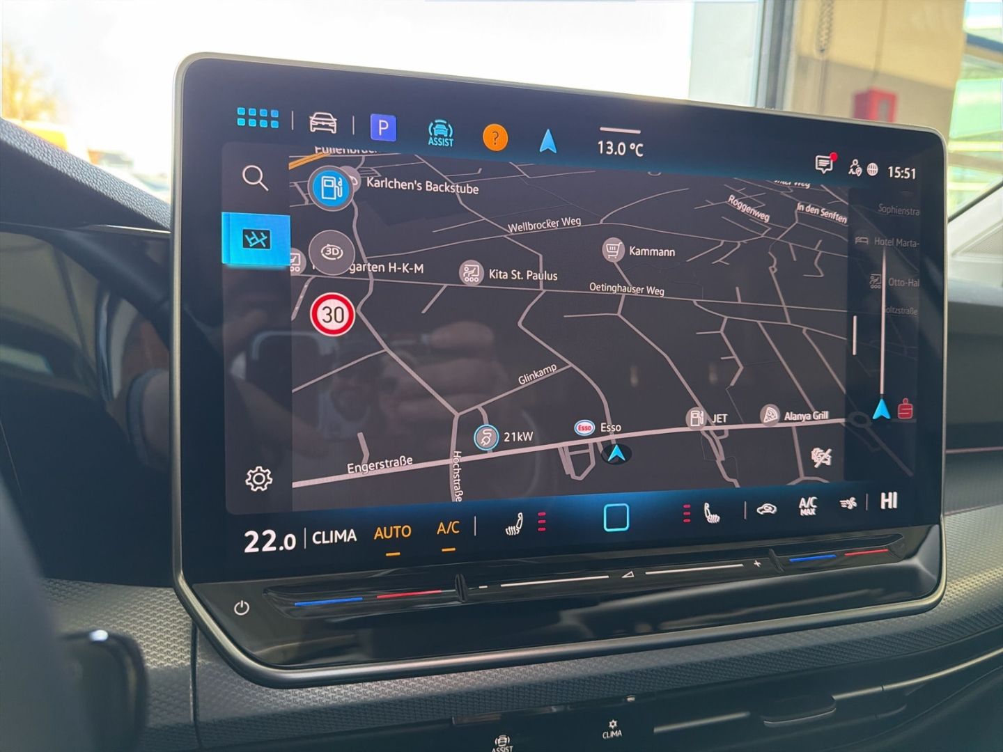 Fahrzeugabbildung Volkswagen Golf 8 1.5 eTSI Goal Rear View AHK