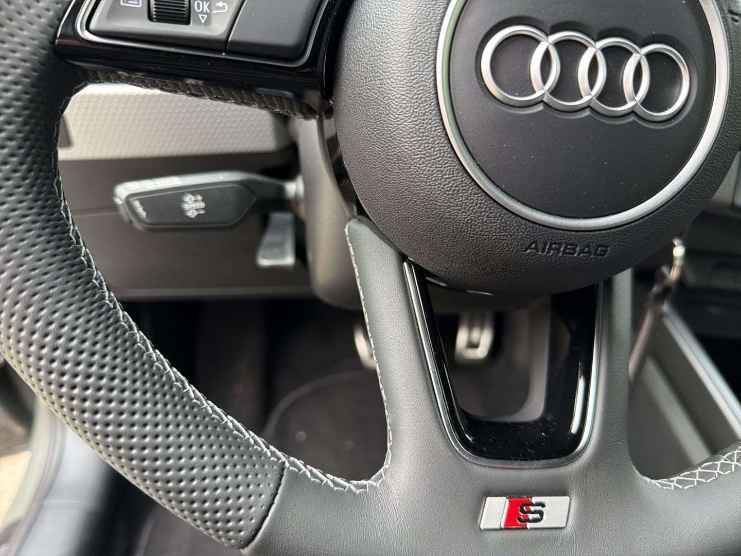 Fahrzeug 25 Fahrzeugabbildung Audi A1 SPORTBACK 30TFSi S-TRONIC+SLINE+VIRTUAL+PDC