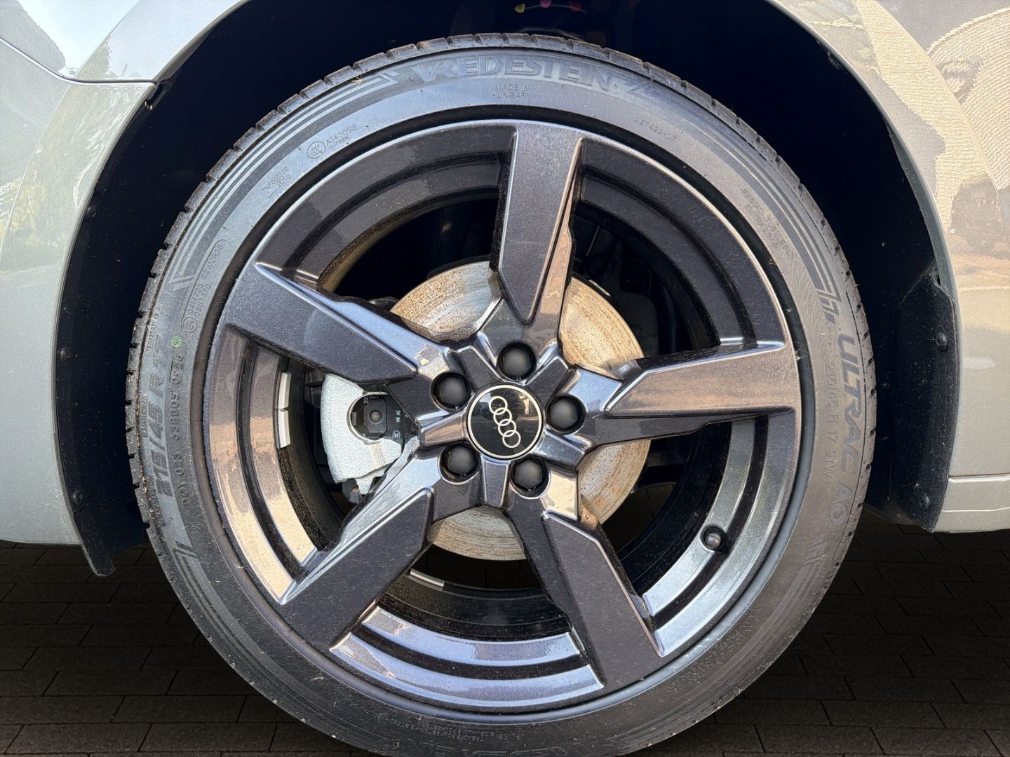 Fahrzeug 21 Fahrzeugabbildung Audi A1 SPORTBACK 30TFSi S-TRONIC+SLINE+VIRTUAL+PDC