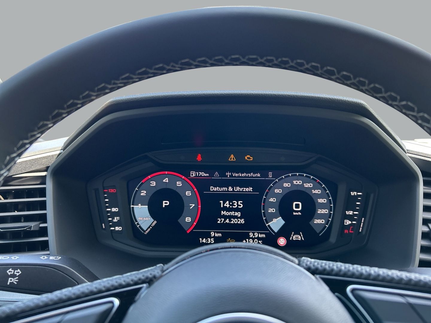 Fahrzeugabbildung Audi A1 SPORTBACK 30TFSi S-TRONIC+SLINE+VIRTUAL+PDC