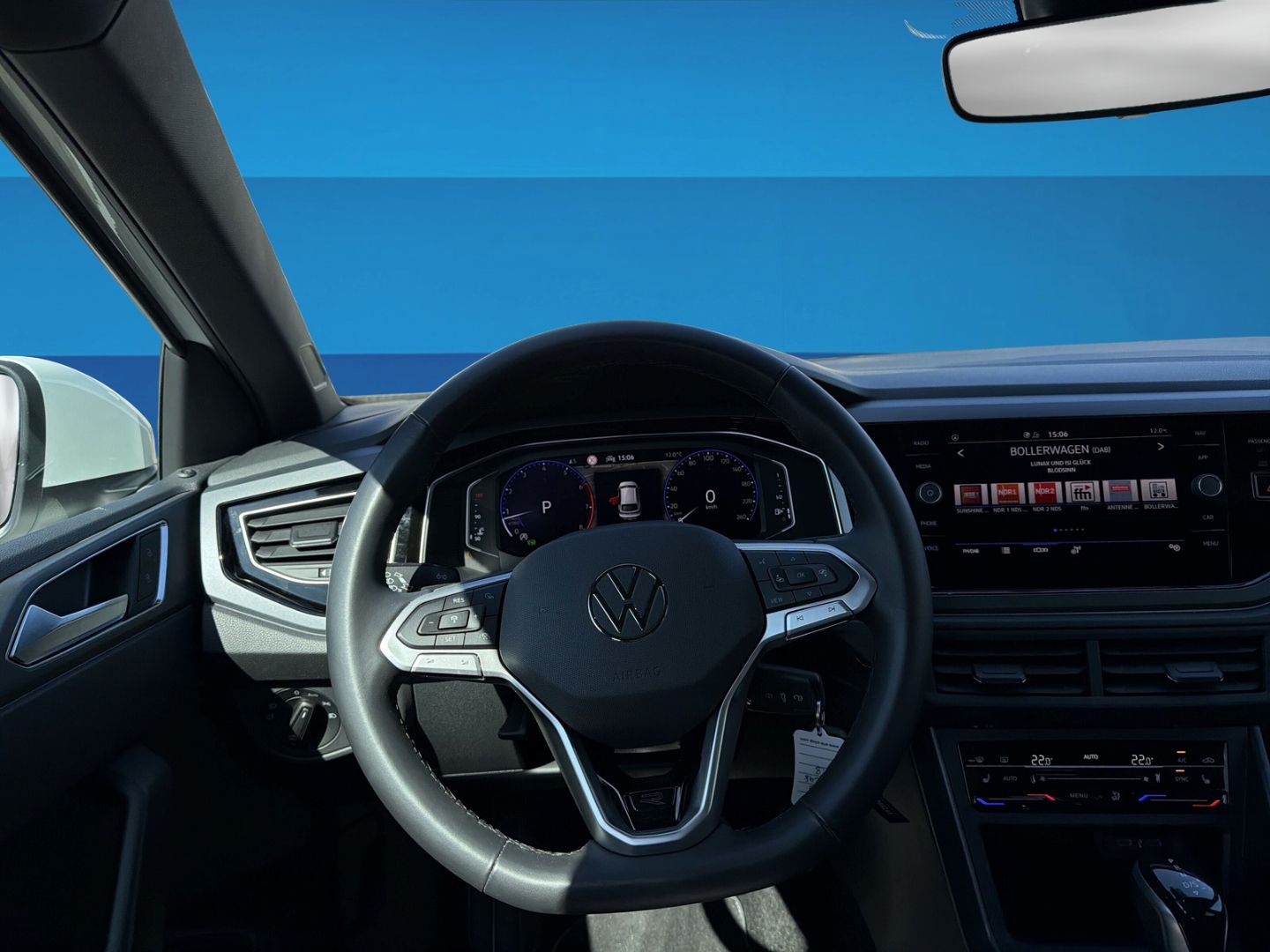 Fahrzeugabbildung Volkswagen Taigo 1.5 TSI R-Line Rear View IQ.DRIVE AHK