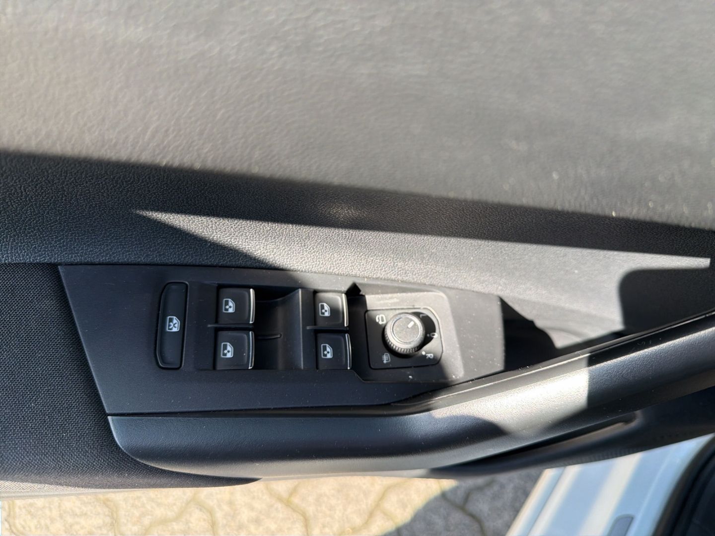 Fahrzeugabbildung Volkswagen Taigo 1.5 TSI R-Line Rear View IQ.DRIVE AHK