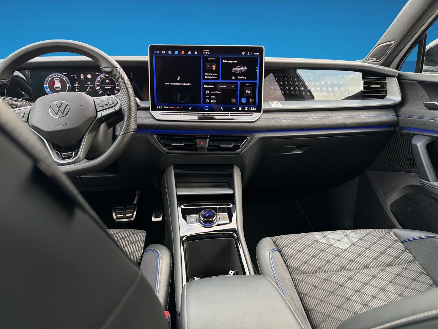 Fahrzeug 14 Fahrzeugabbildung Volkswagen Tayron 2.0 TDI R-Line Black Style 7 Sitzer AHK - mit KI generiert/bearbeitet