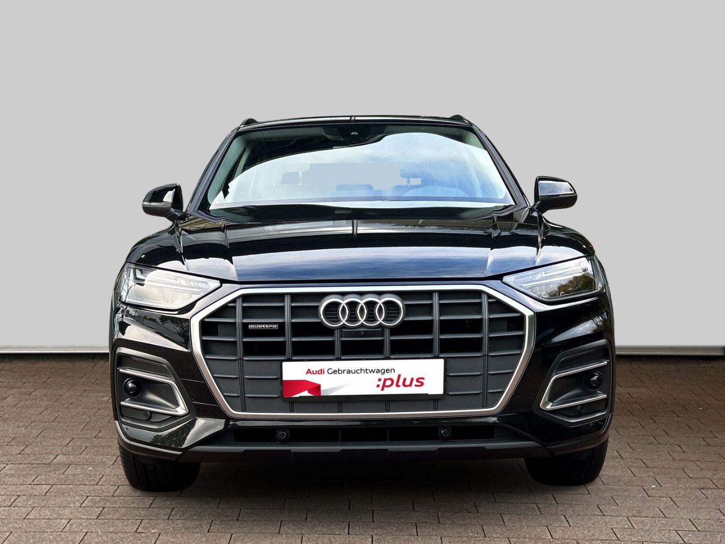 Fahrzeugabbildung Audi Q5 40 TDI quattro LED+NAVI+AHK+ KAMERA+StandHZG - mit KI generiert/bearbeitet