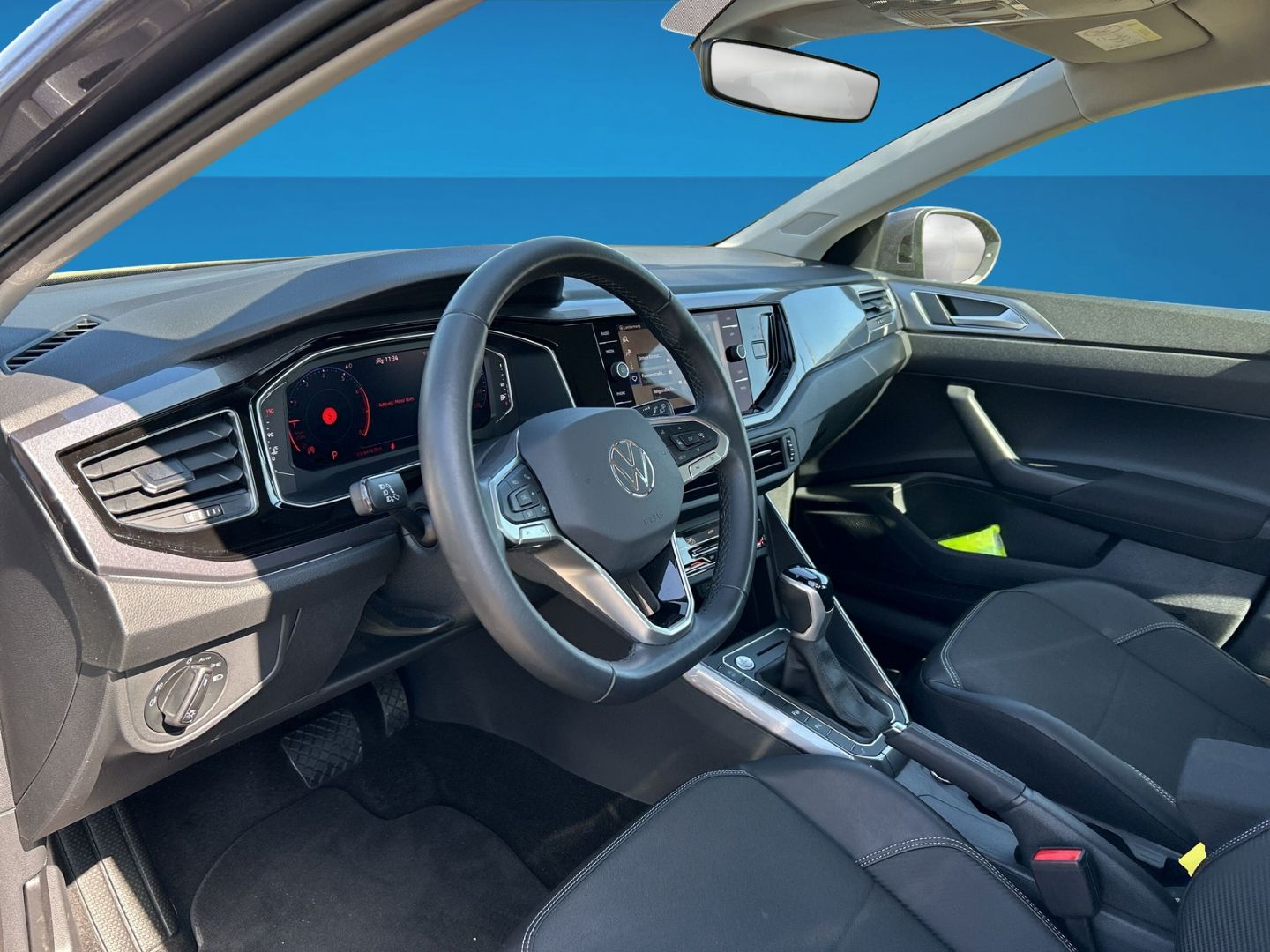 Fahrzeug 12 Fahrzeugabbildung Volkswagen Taigo 1.0 TSI Style Navi Digitales Cockpit LED B - mit KI generiert/bearbeitet