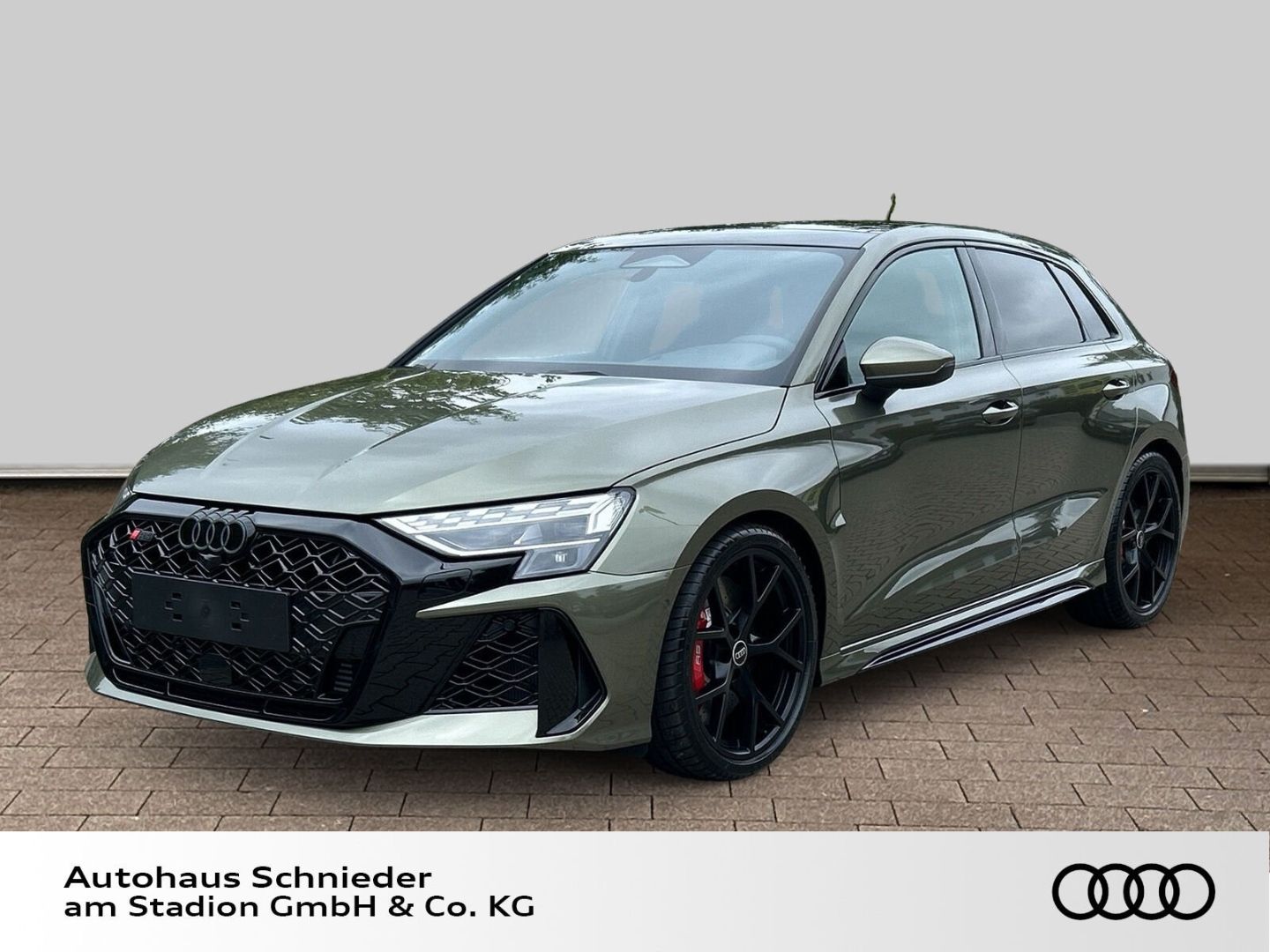 Fahrzeugabbildung Audi RS3 SPORTBACK+LED+HUD+PANO+SPORTABGAS+SONOS - mit KI generiert/bearbeitet