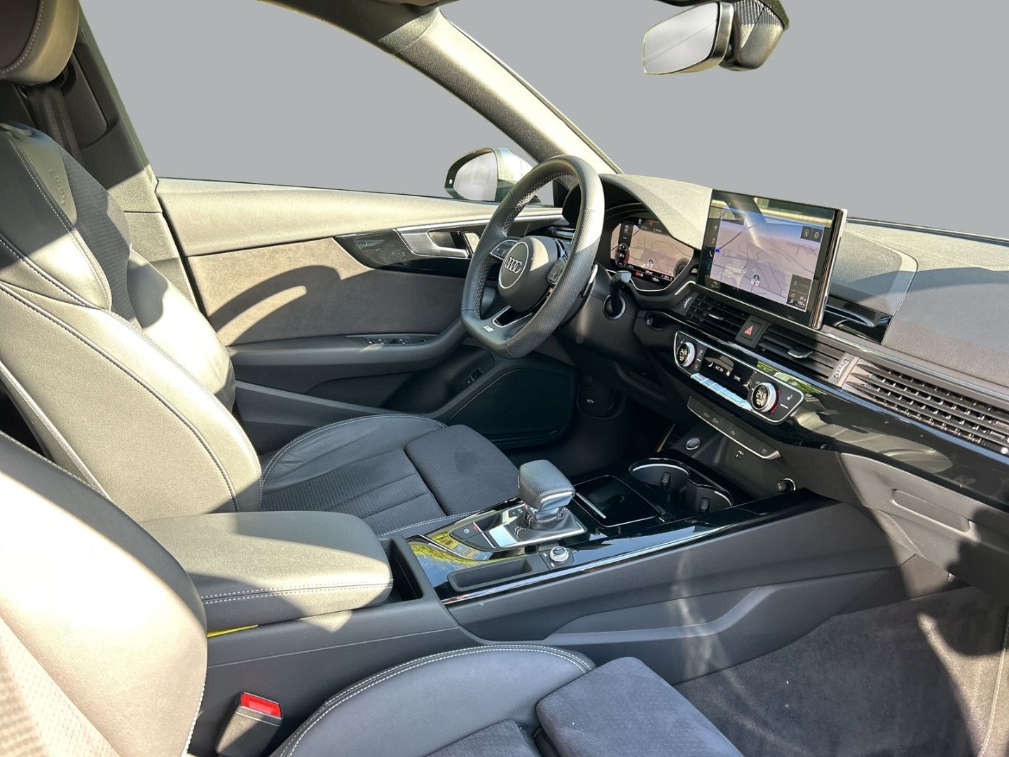 Fahrzeugabbildung Audi A4 Limousine 35 TDI tronic S line LED Optikpaket