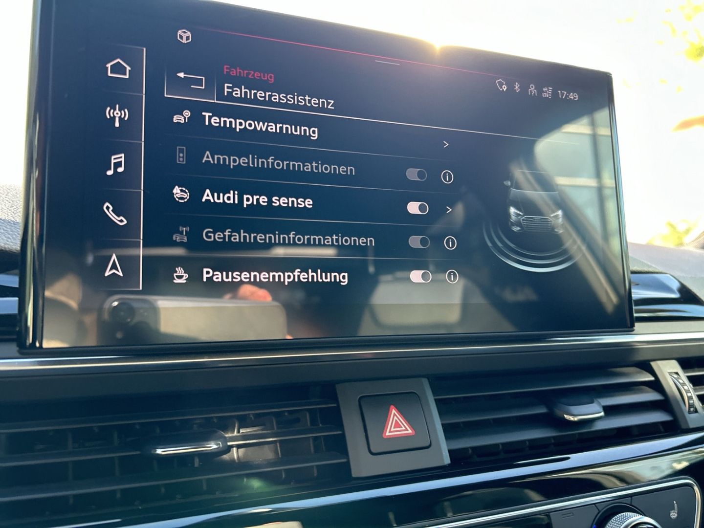 Fahrzeugabbildung Audi A4 Limousine 35 TDI tronic S line LED Optikpaket