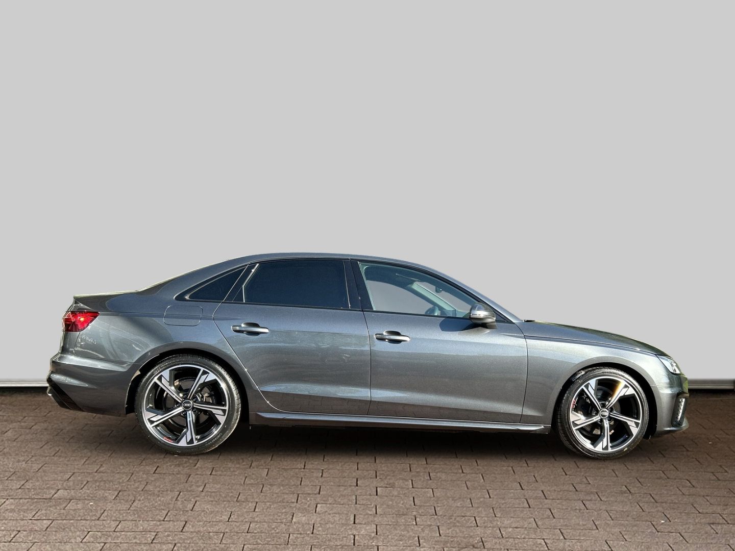 Fahrzeugabbildung Audi A4 Limousine 35 TDI tronic S line LED Optikpaket