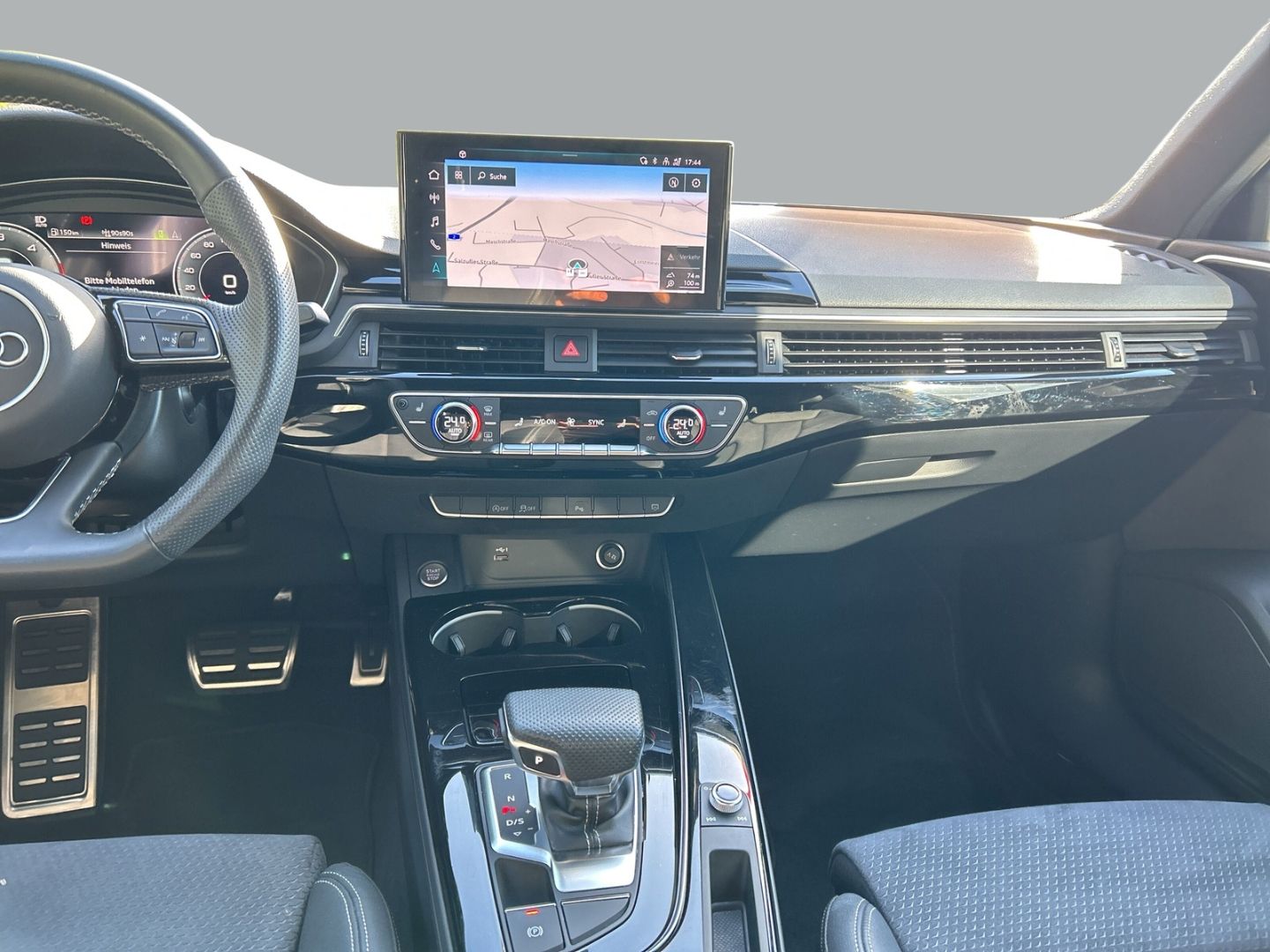 Fahrzeugabbildung Audi A4 Limousine 35 TDI tronic S line LED Optikpaket