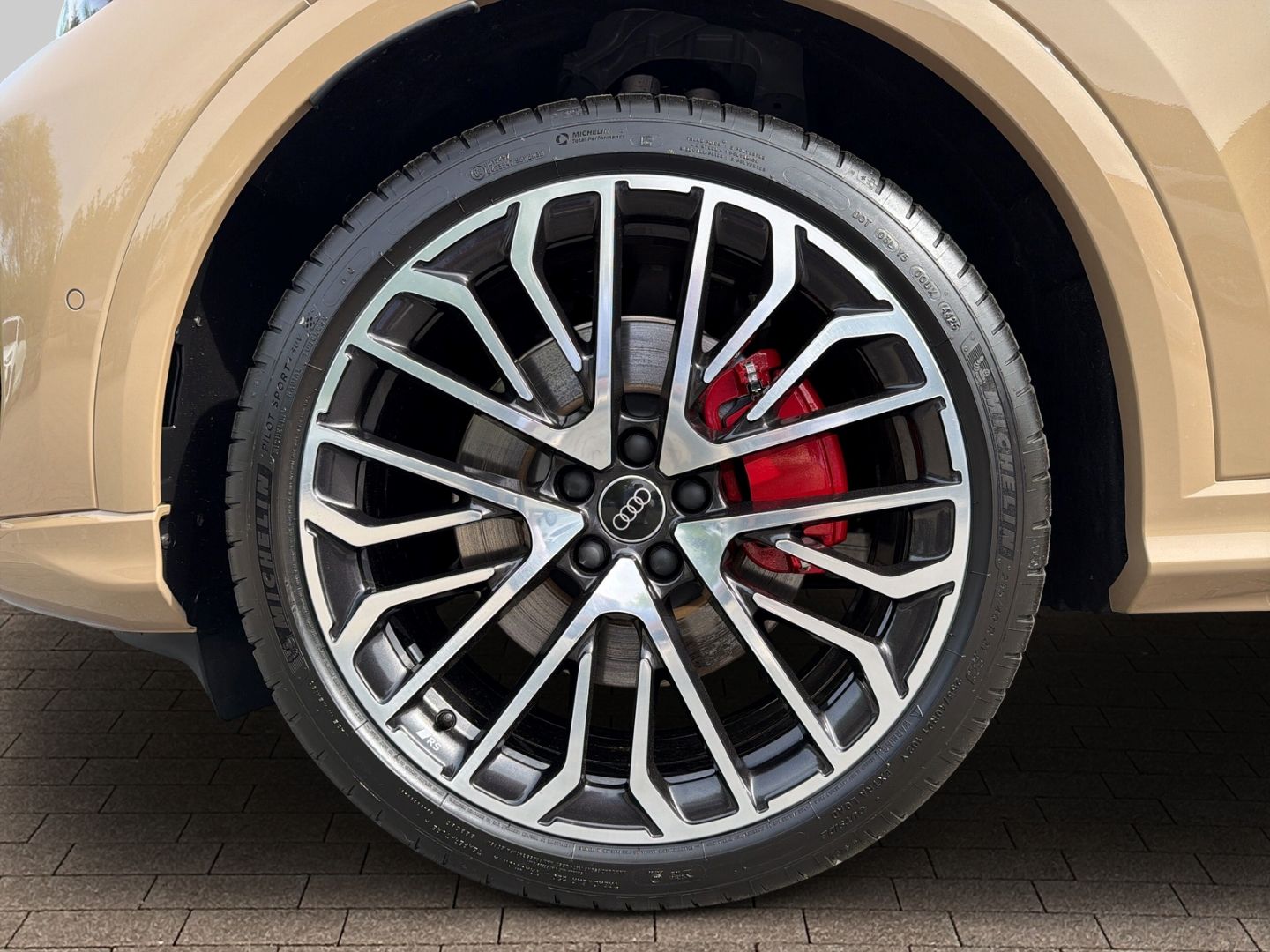 Fahrzeugabbildung Audi Q5 SPORTBACK TDI 150KW+LED+PANO+AHK+LUFT+SPORTPA