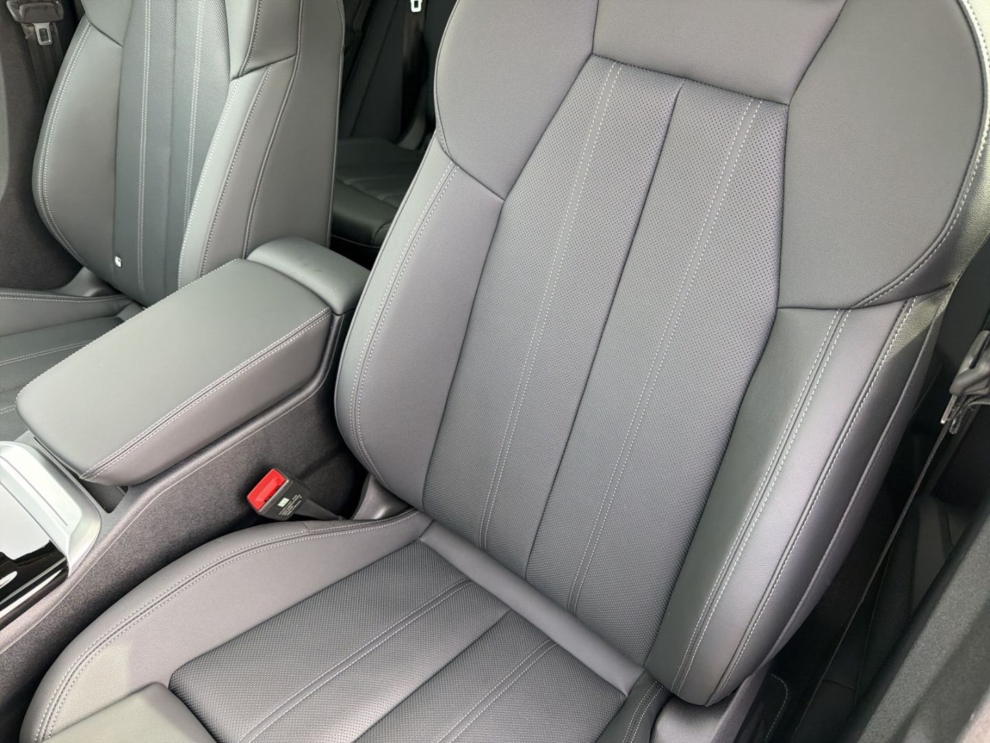 Fahrzeugabbildung Audi Q5 SPORTBACK TDI 150KW+LED+PANO+AHK+LUFT+SPORTPA