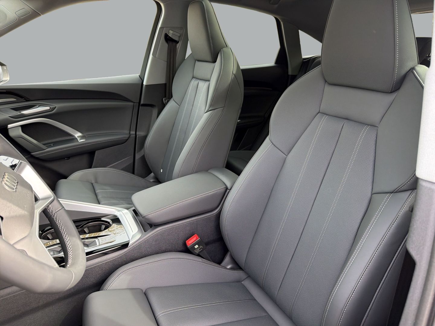 Fahrzeugabbildung Audi Q5 SPORTBACK TDI 150KW+LED+PANO+AHK+LUFT+SPORTPA