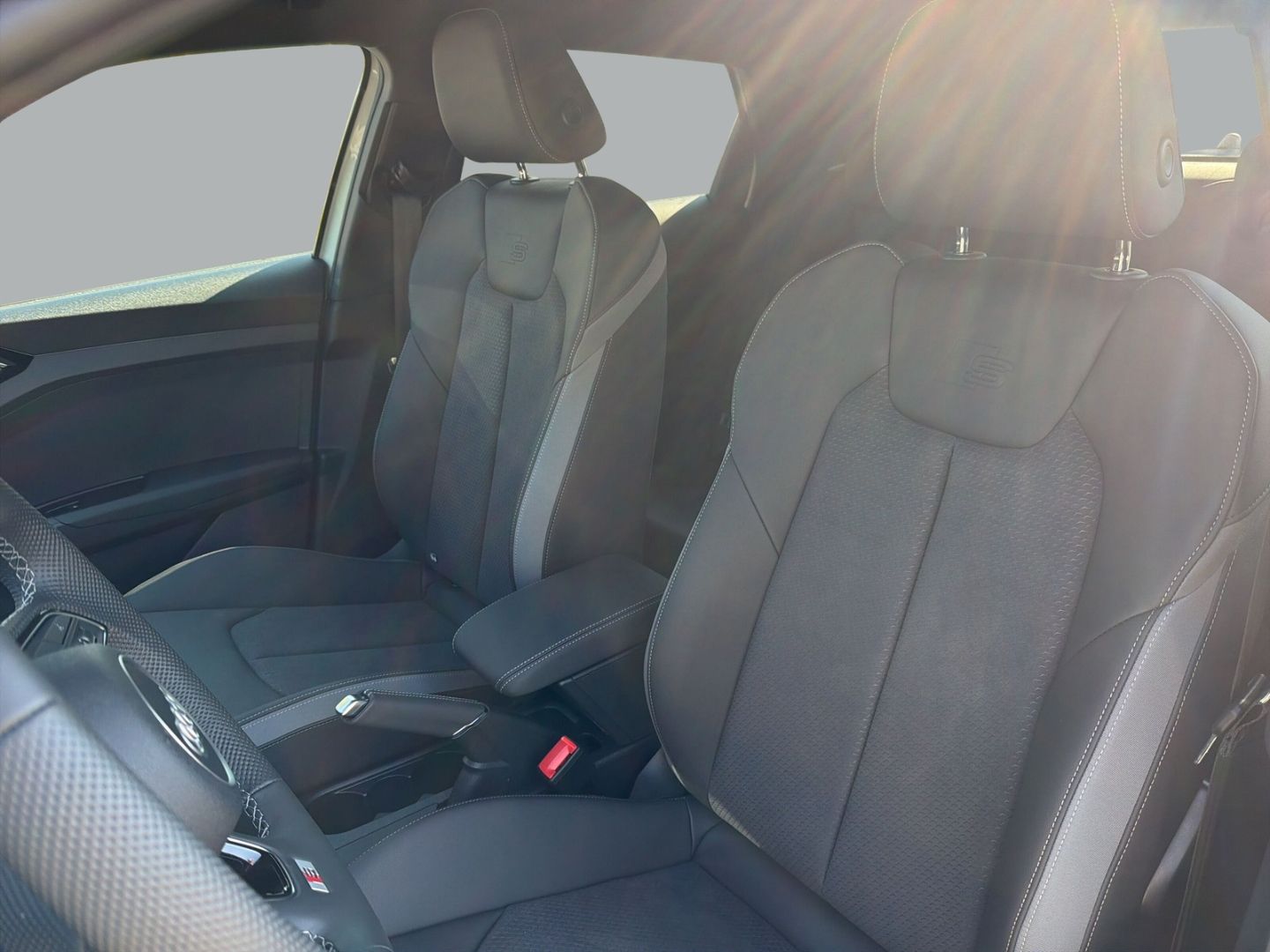Fahrzeugabbildung Audi A1 SPORTBACK 30 TFSI+S tronic+VIRTUAL+CARPLAY+KL