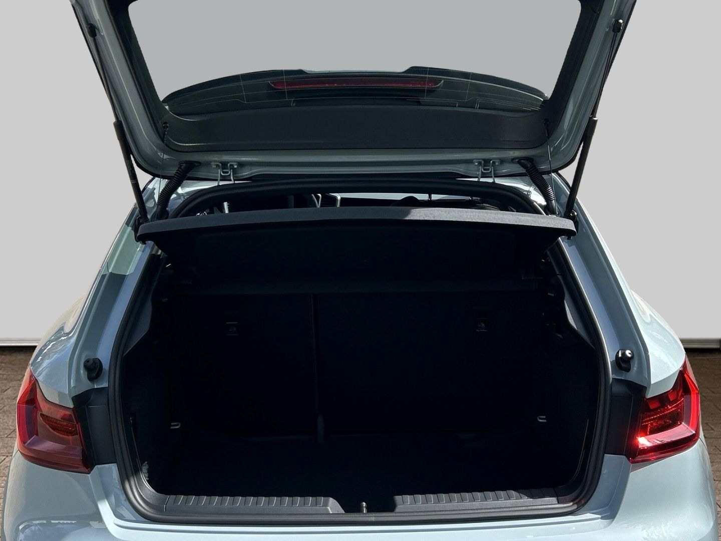 Fahrzeugabbildung Audi A1 SPORTBACK 40 TFSI+LED+VIRTUAL+SPORTPAKET+CARP