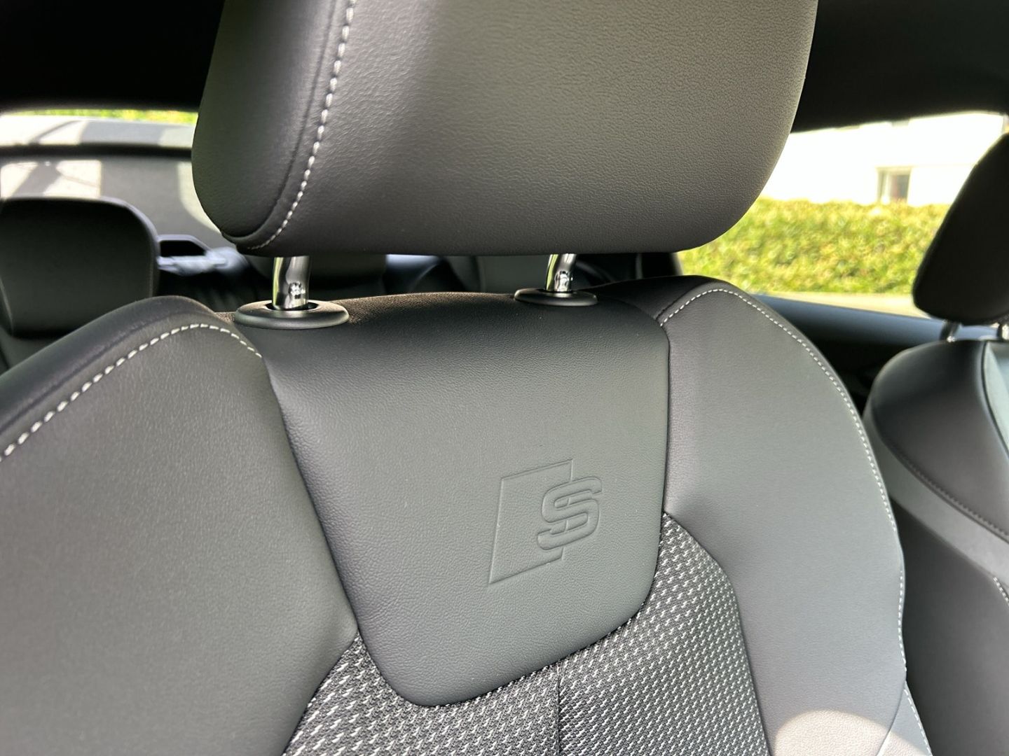 Fahrzeugabbildung Audi A1 SPORTBACK 40 TFSI+LED+VIRTUAL+SPORTPAKET+CARP