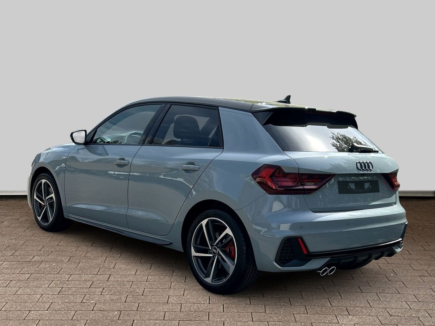 Fahrzeugabbildung Audi A1 SPORTBACK 40 TFSI+LED+VIRTUAL+SPORTPAKET+CARP