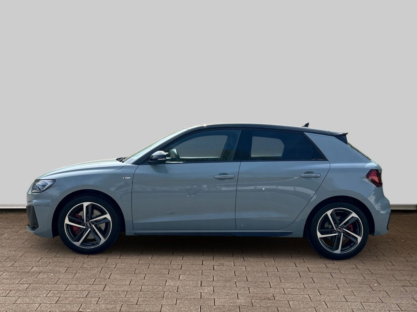 Fahrzeugabbildung Audi A1 SPORTBACK 40 TFSI+LED+VIRTUAL+SPORTPAKET+CARP