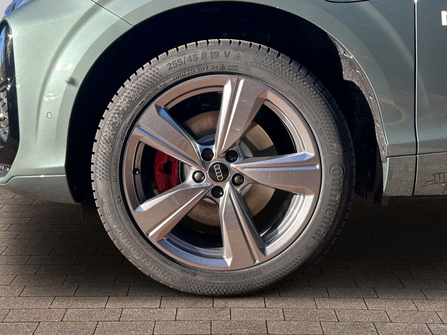 Fahrzeugabbildung Audi Q3 e-hybrid S-tronic NAVI+LEDER+SPORTSITZE+MATRI