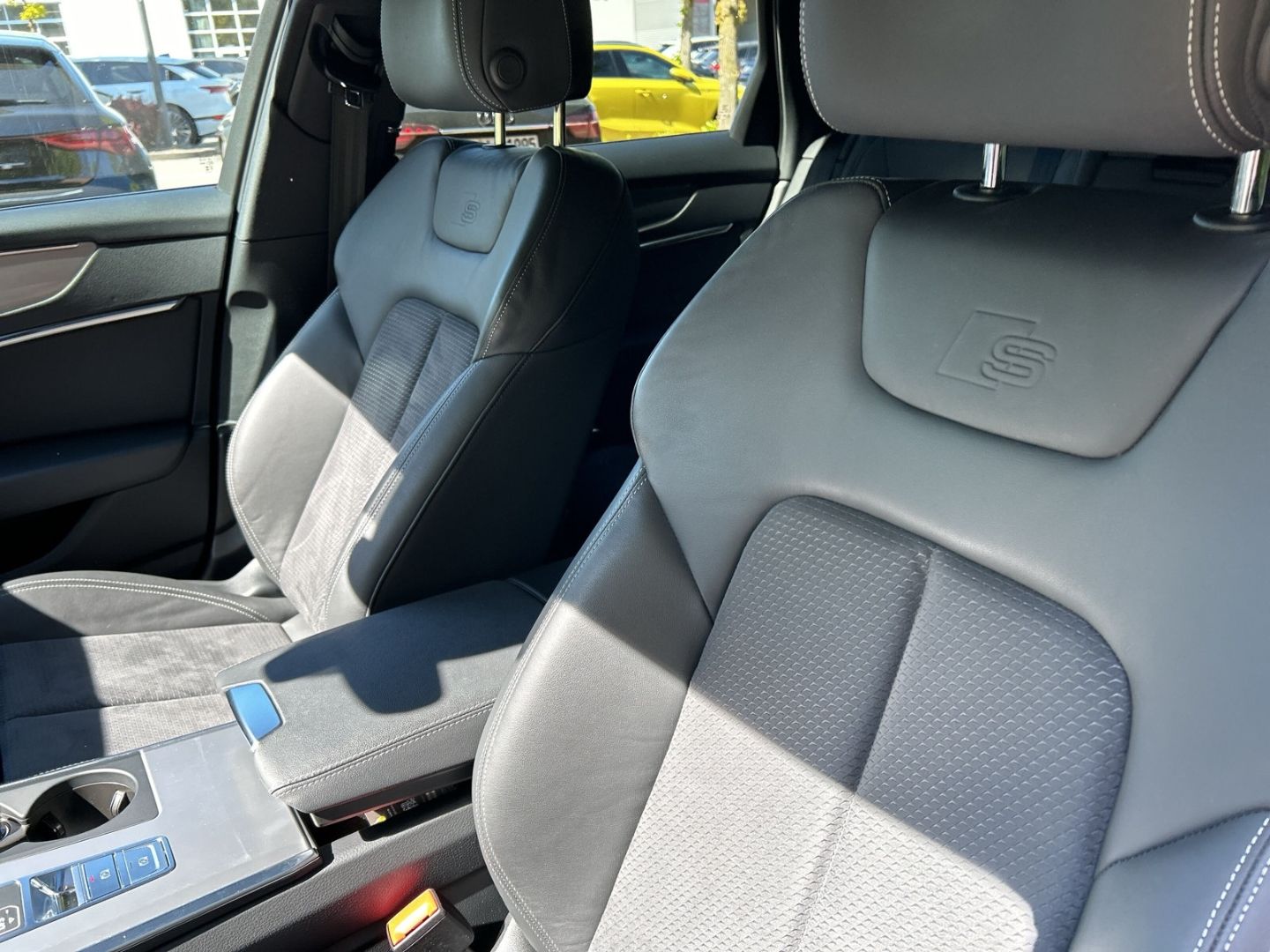 Fahrzeugabbildung Audi S6 Avant 3.0 TDI quattro LED Head-up Kamera B&O