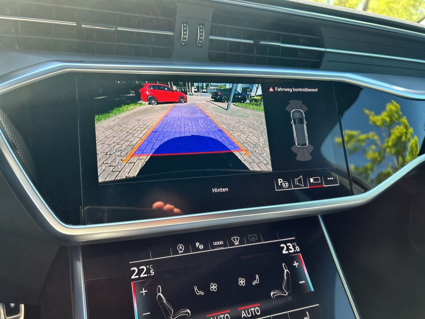 Fahrzeugabbildung Audi S6 Avant 3.0 TDI quattro LED Head-up Kamera B&O