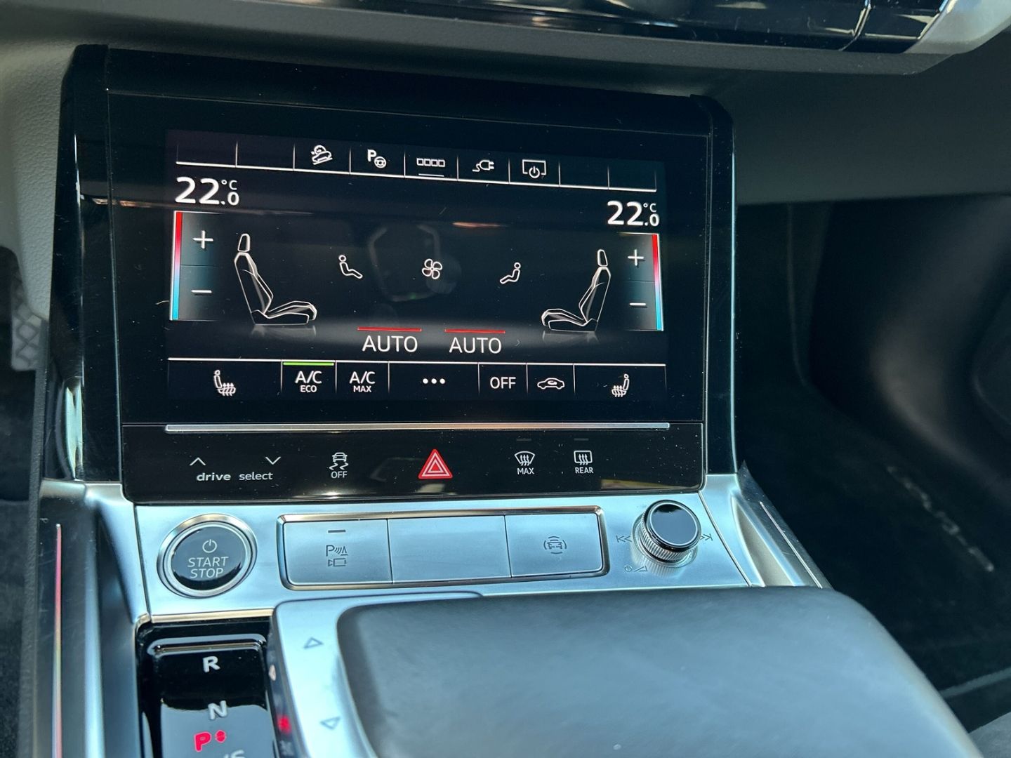 Fahrzeugabbildung Audi Q8 e-tron Sportback 50 QUATTROadvanced Luftfeder