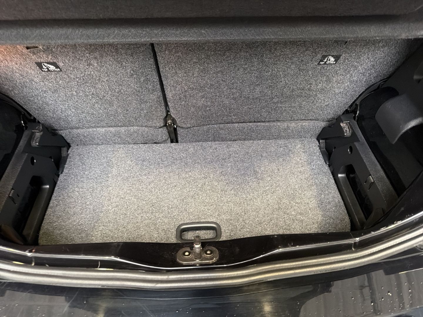 Fahrzeugabbildung Volkswagen up! 1.0 Active Climatronic Maps + More