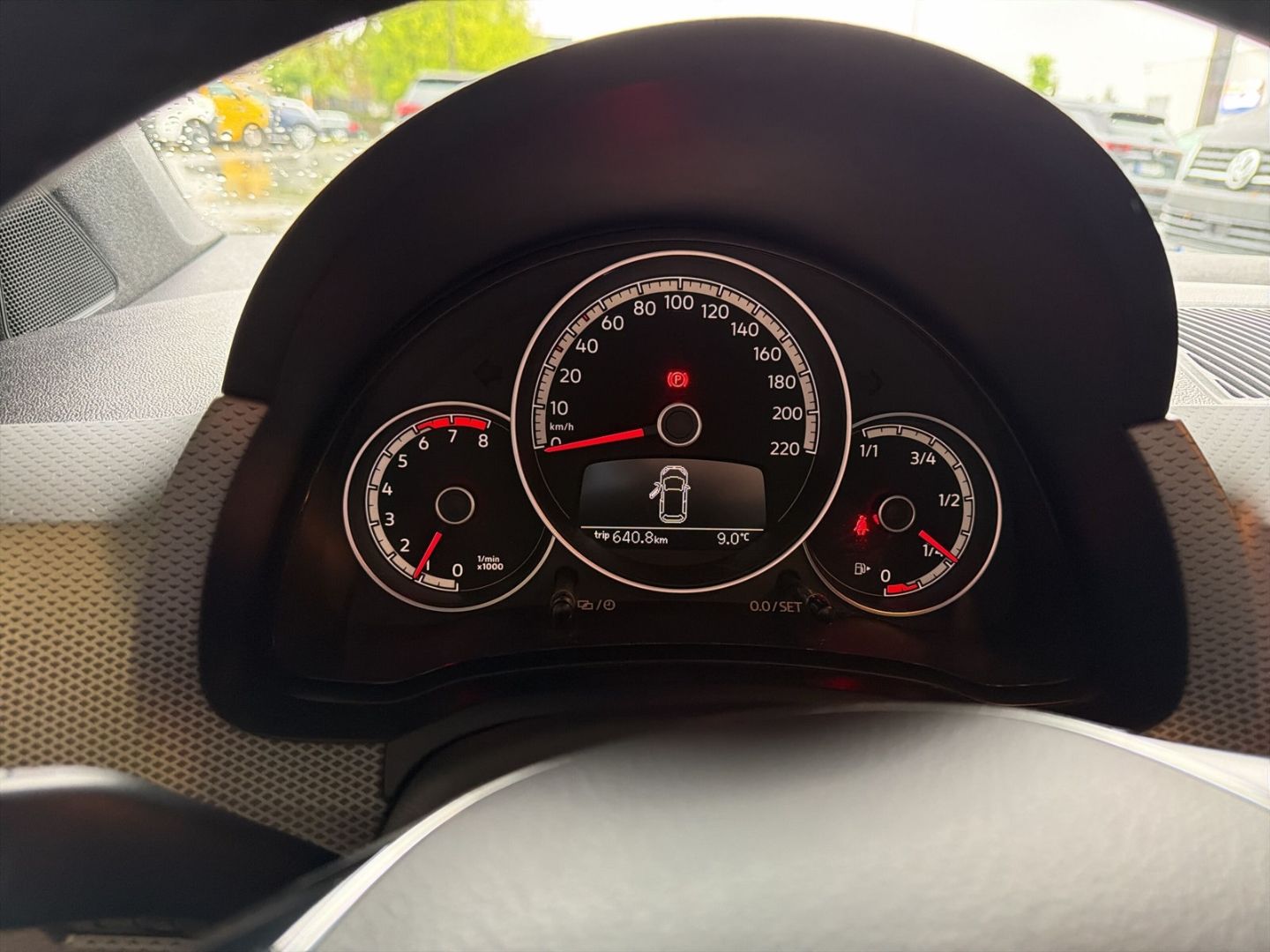 Fahrzeugabbildung Volkswagen up! 1.0 Active Climatronic Maps + More