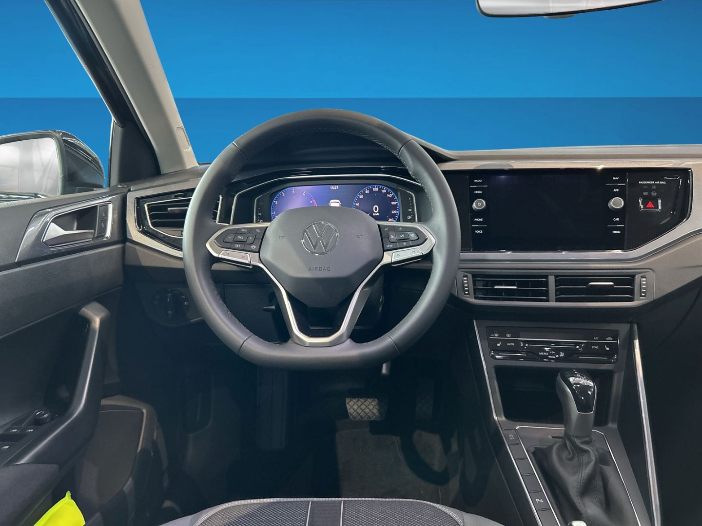 Fahrzeug 11 Fahrzeugabbildung Volkswagen Polo Style 1,0l TSI IQ-LIGHT AHK REAR VIEW NAVI