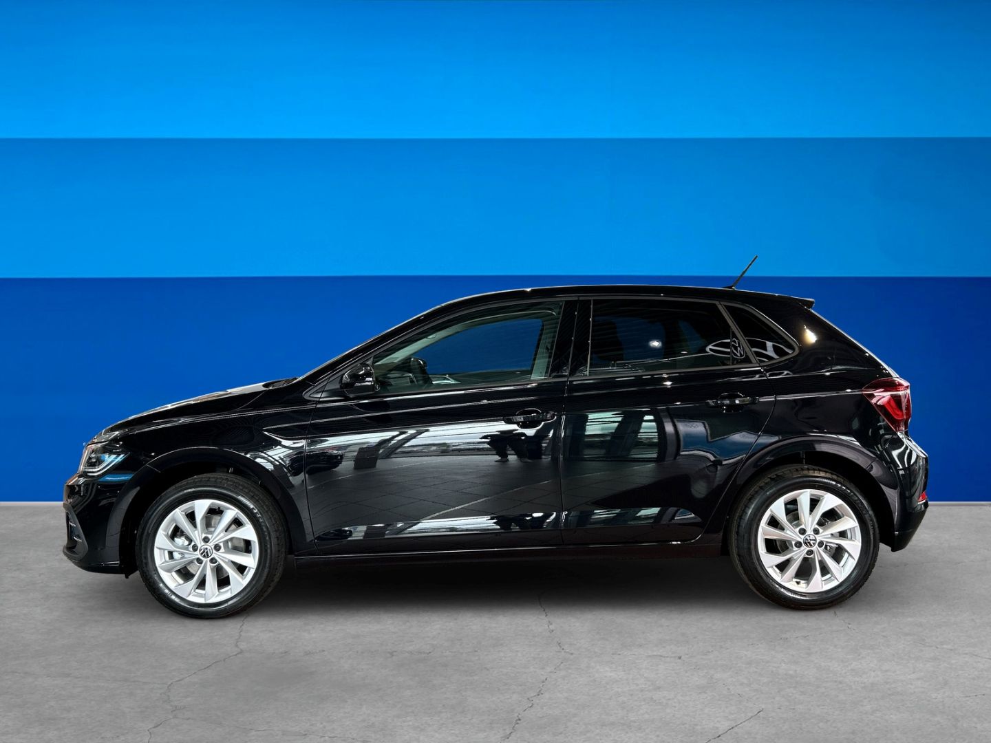 Fahrzeug 3 Fahrzeugabbildung Volkswagen Polo Style 1,0l TSI IQ-LIGHT AHK REAR VIEW NAVI