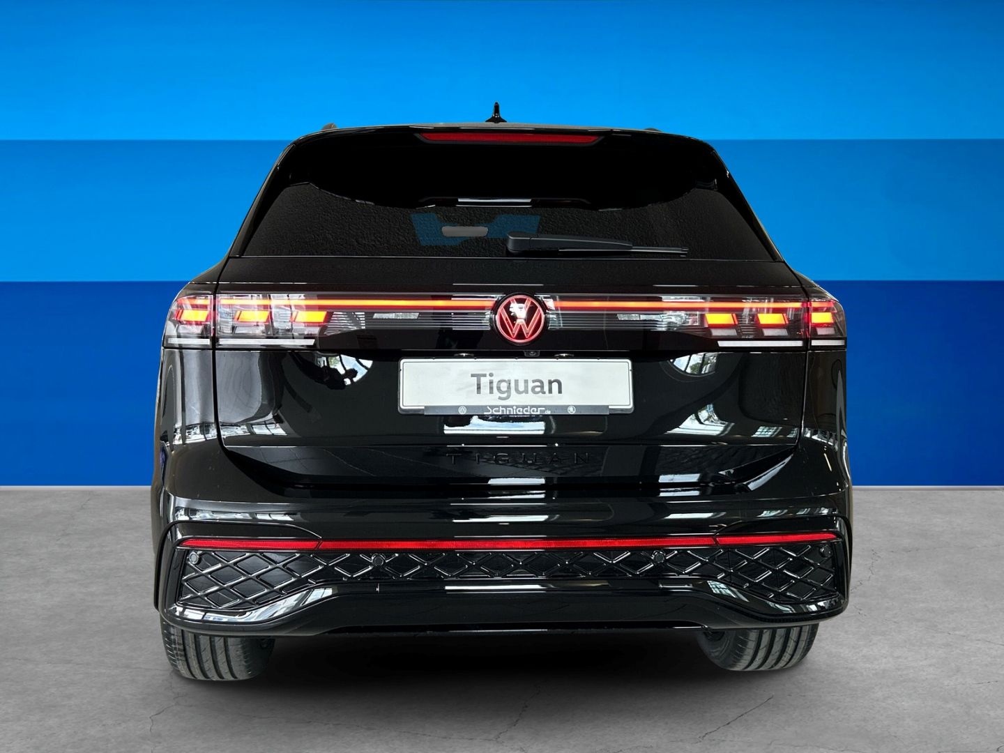 Fahrzeugabbildung Volkswagen Tiguan R-Line 2,0 l TDI 4M AHK IQ.DRIVE PREMIUM