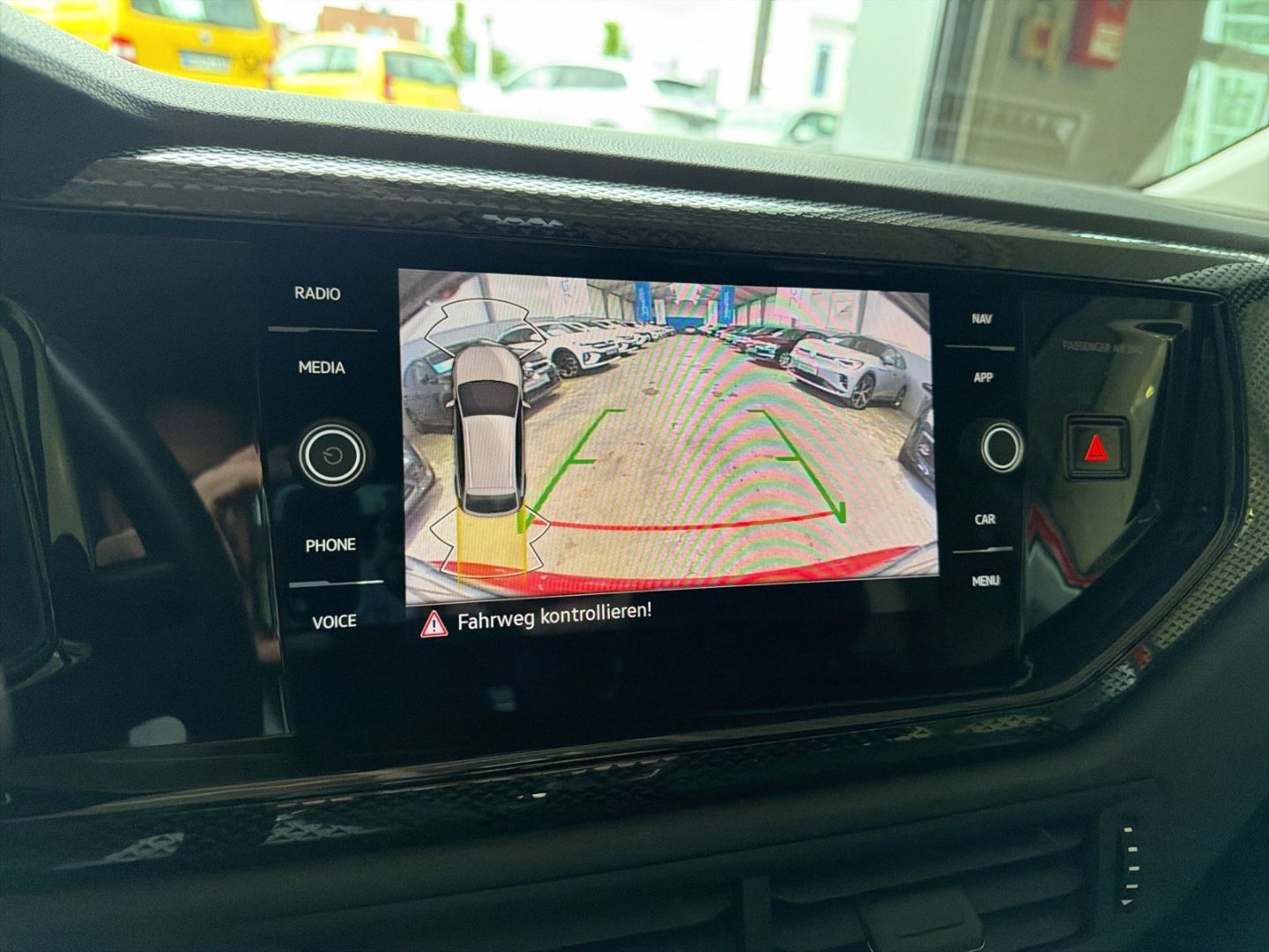 Fahrzeugabbildung Volkswagen Taigo 1.0 TSI Life Rear View IQ.DRIVE