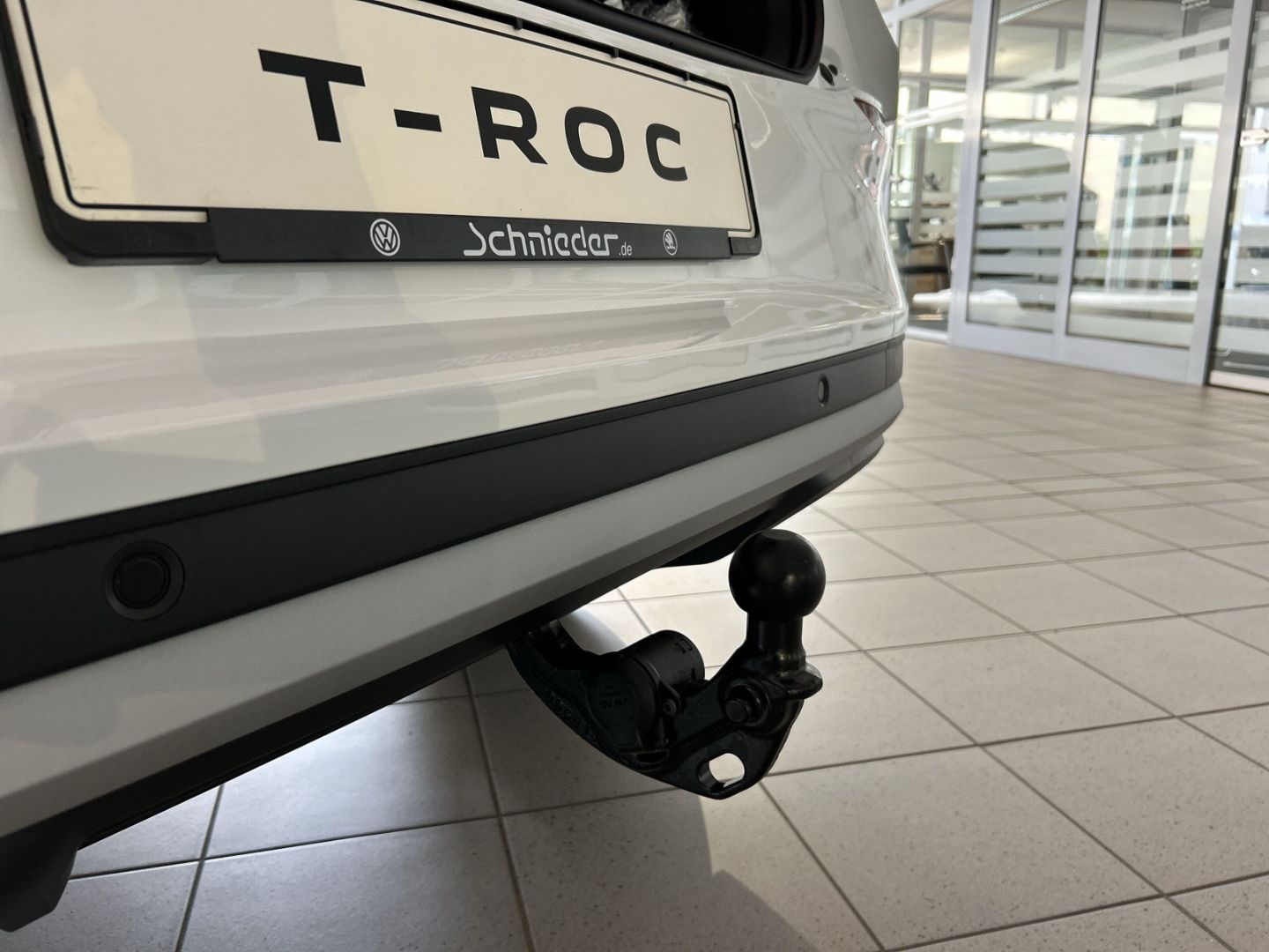 Fahrzeugabbildung Volkswagen T-Roc Style 1.5l eTSI DSG IQ.DRIVE AHK EASY OPEN