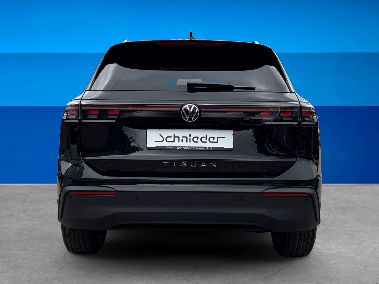 Fahrzeugabbildung Volkswagen Tiguan ENERGY 2,0 l TDI DSG AHK LED+ NAPOLI