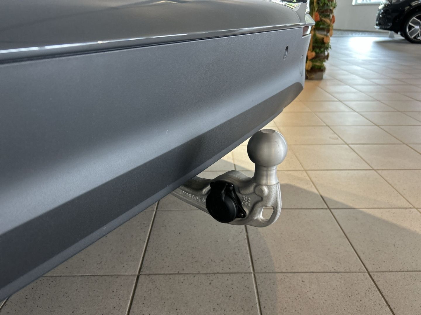 Fahrzeugabbildung Volkswagen Tiguan ENERGY 1,5l eTSI DSG AHK LED+ EASY OPEN
