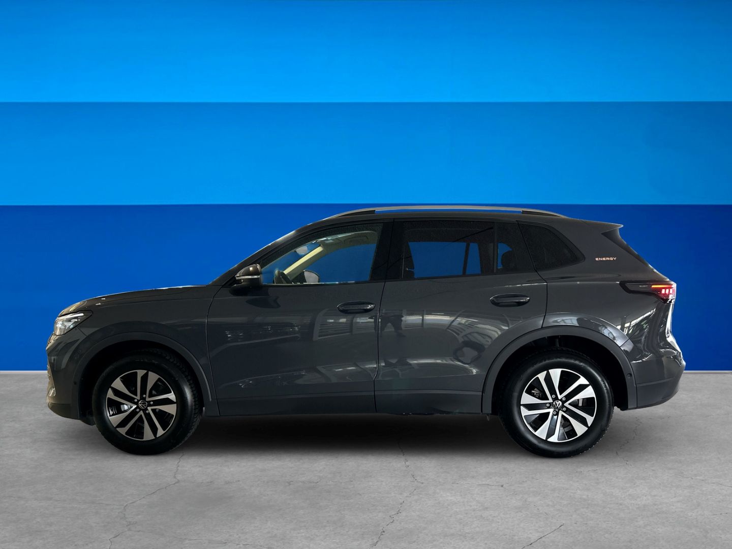 Fahrzeugabbildung Volkswagen Tiguan ENERGY 1,5l eTSI DSG AHK LED+ EASY OPEN