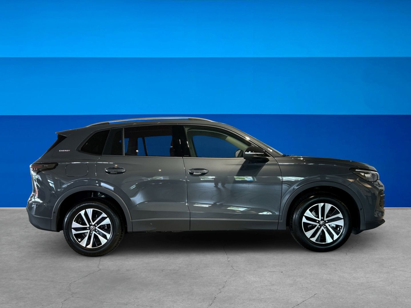 Fahrzeugabbildung Volkswagen Tiguan ENERGY 1,5l eTSI DSG AHK LED+ EASY OPEN