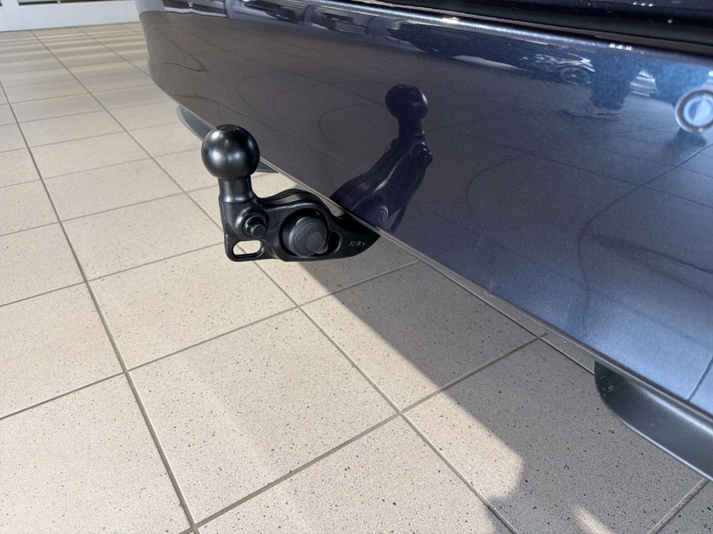 Fahrzeugabbildung Volkswagen ID. Buzz Pro 210 kW 79 kWh KR - mit KI generiert/bearbeitet