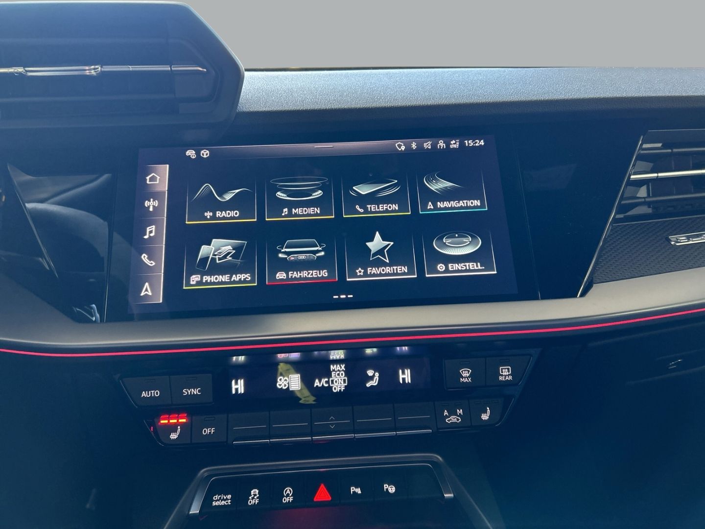 Fahrzeugabbildung Audi RS3 Sportback 2.5 TFSI QUATTRO El. PANO NAVI LED
