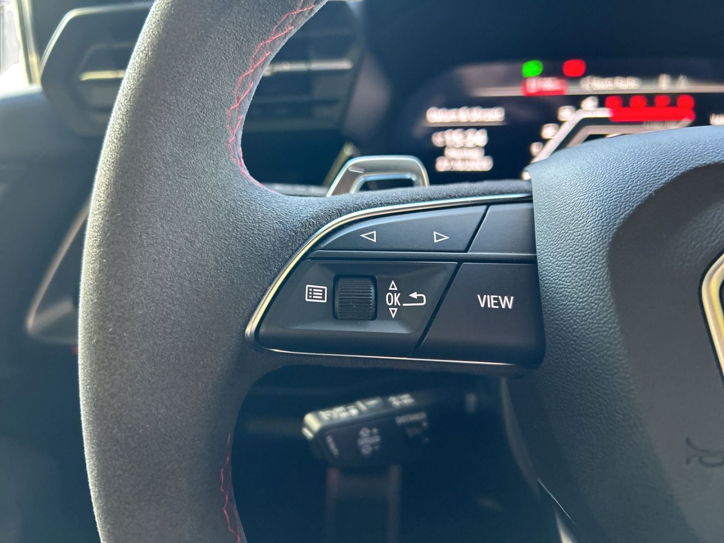 Fahrzeugabbildung Audi RS3 Sportback 2.5 TFSI QUATTRO El. PANO NAVI LED