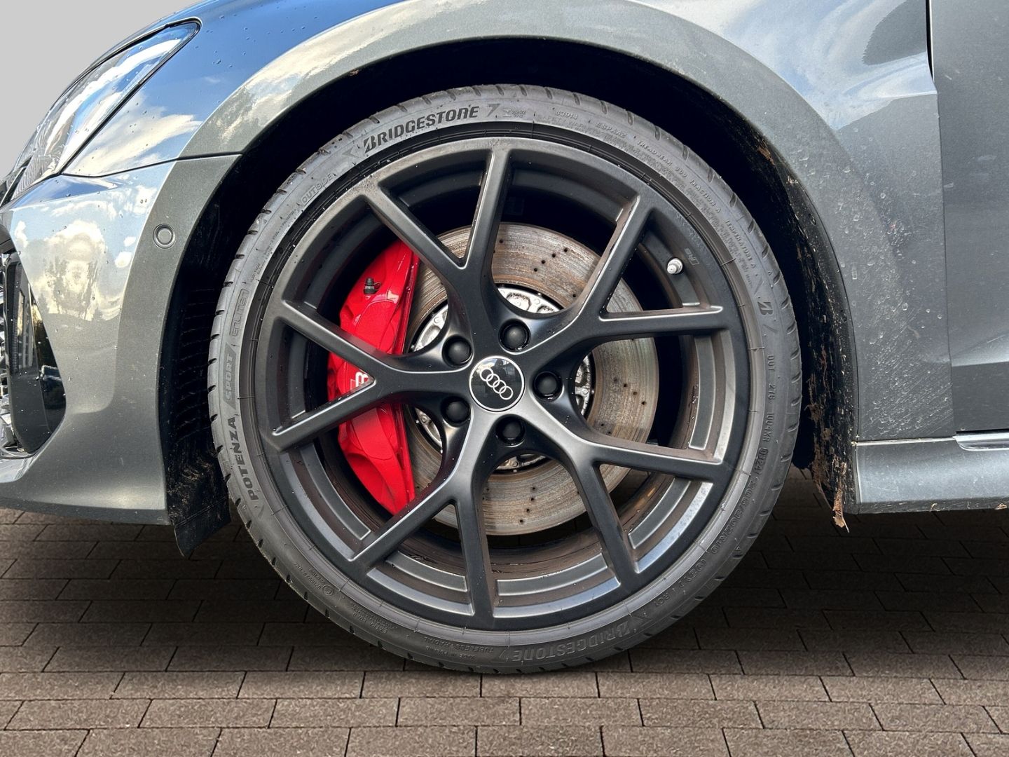 Fahrzeugabbildung Audi RS3 Sportback 2.5 TFSI QUATTRO El. PANO NAVI LED