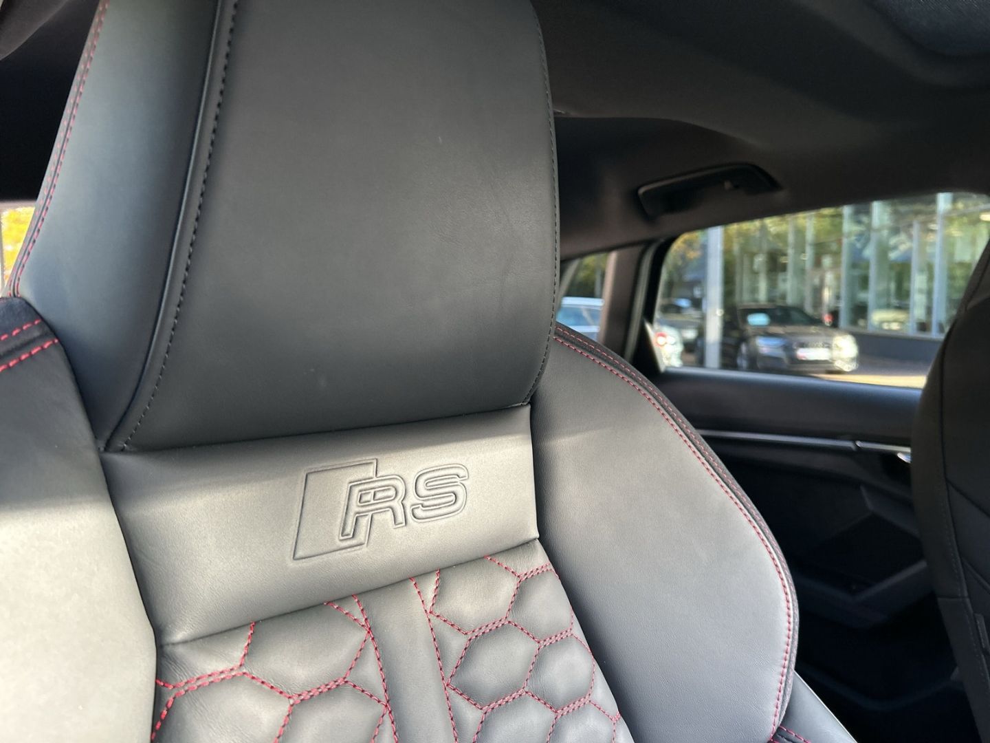 Fahrzeugabbildung Audi RS3 Sportback 2.5 TFSI QUATTRO El. PANO NAVI LED