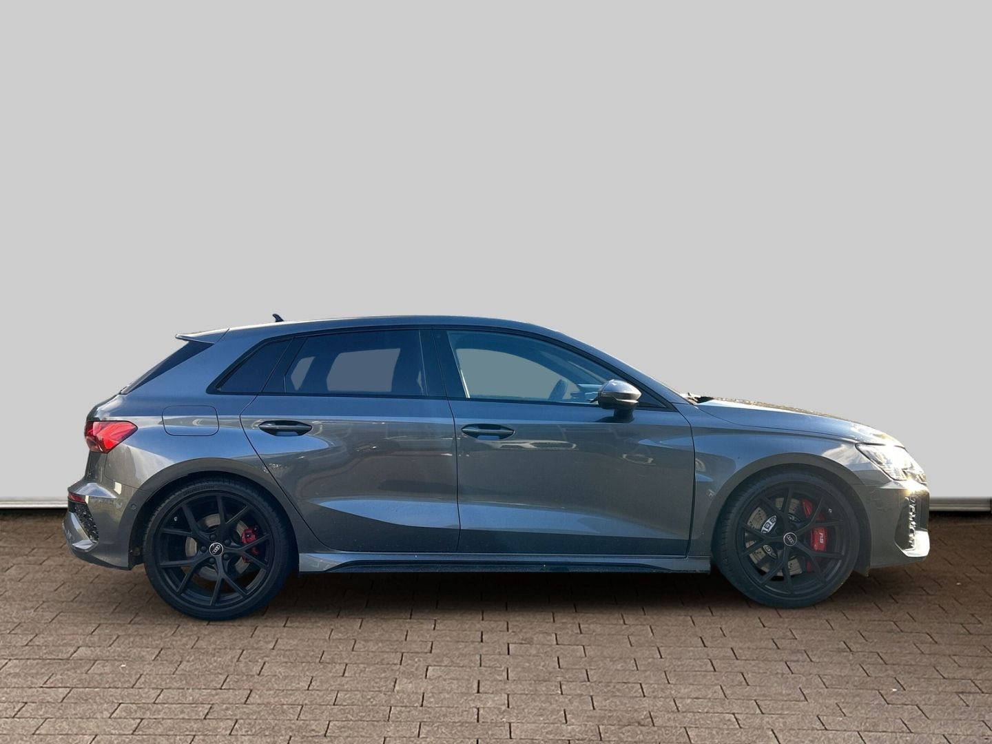 Fahrzeugabbildung Audi RS3 Sportback 2.5 TFSI QUATTRO El. PANO NAVI LED