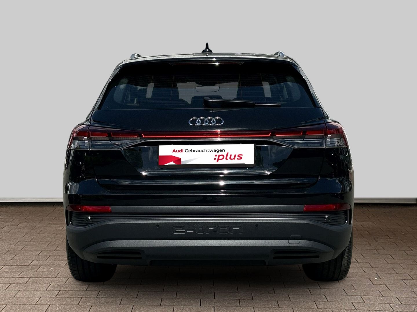 Fahrzeugabbildung Audi Q4 40 Matrix LED HEAD-UP Alu 20 CarPlay NAVI Dig